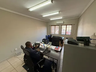 280 SQUARE METER OFFICE TO LET | JEAN AVEUE | DORINKLOOF| CENTURION