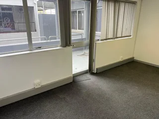 EDWARD STREET - HIGHLY ACCESSIBLE OFFICE SPACE TO RENT - TYGER VALLEY - 200m²