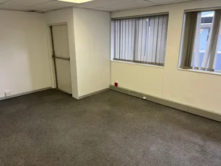 EDWARD STREET - HIGHLY ACCESSIBLE OFFICE SPACE TO RENT - TYGER VALLEY - 200m²
