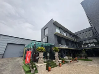 100m² Second Floor Showroom to Let - 18 Archimedes Street, Kramerville, Sandton