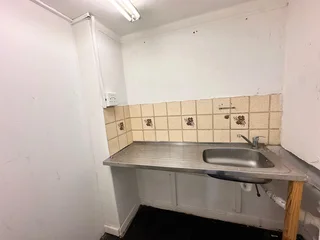 STRAND STREET - OFFICE SPACE TO RENT - CAPE TOWN, CBD - 48m²