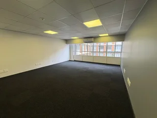 Prime Office Available to Rent – Nzunza House, 28 Melle Street, Braamfontein
