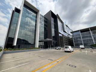 Prime Office Space to Let - Oxford Corner, Rosebank, Johannesburg