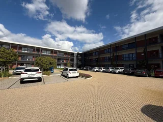 Cedar Square - Office Space To Rent - Sandown - 90m²