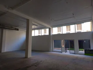 GREEN STREET - RETAIL SPACE FOR RENT - CAPE TOWN - 200m²