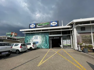 Showroom Space to Let - 16 Waterval Crescent, Woodmead, Sandton