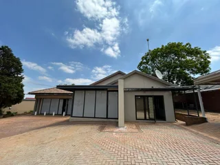 Prime Office Space to Let - 3 Andre Street, Glenanda, Johannesburg