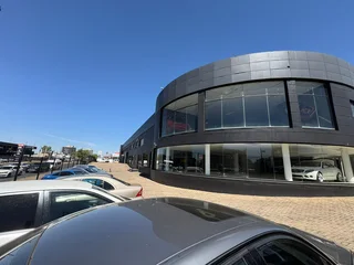Showroom Space to Let - 235 Bram Fischer Drive, Kensington B, Randburg