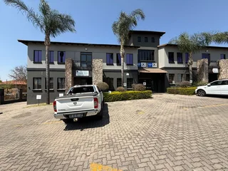 Office to Let - Willow Crest Office Park, Willowbrook, Roodepoort