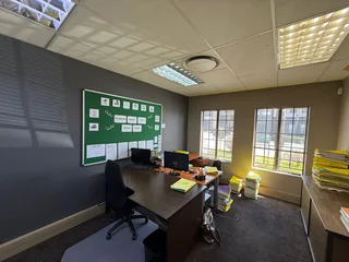 Office to Let - Willow Crest Office Park, Willowbrook, Roodepoort