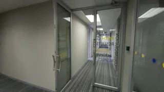 Office to let in Brooklyn with a backup generator available