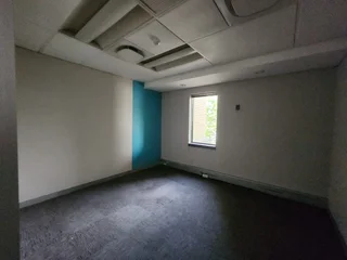 Office to let in secure office building