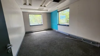 Office to let in secure office park