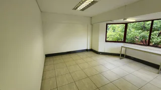 Office to let in secure office park within Brooklyn