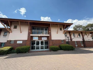 Prime 391m² Office to Let - Corporate Park South, Randjespark, Midrand