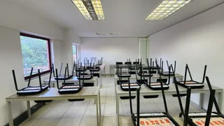 Office to let in secure office park within Brooklyn