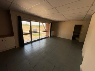 Prime 391m² Office to Let - Corporate Park South, Randjespark, Midrand