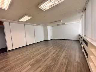 62m² Boland Bank Building Cape Town - A grade