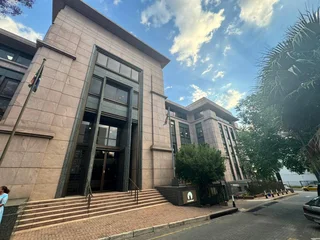 Prime 3rd Floor Office Space to Let - 2 Arnold Crescent, Rosebank, Johannesburg