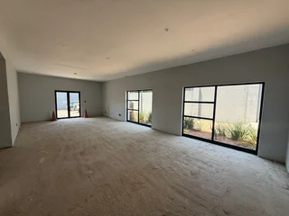 Newly Renovated Office to Let – 470 Ontdekkers Road, Roodepoort