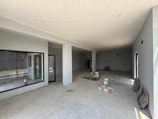 Newly Renovated Office to Let – 470 Ontdekkers Road, Roodepoort