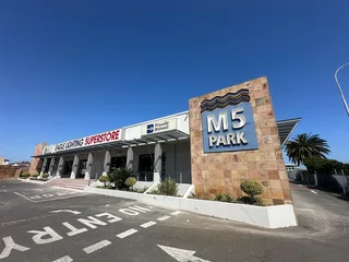 349m² Retail Space To Let in M5 Business Park, Maitland