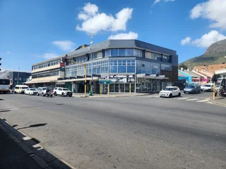 235m² Retail Space To Let in Woodstock