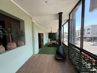 Prime Restaurant Space to Let - 11 Main Road, Melville, Johannesburg