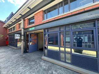 242m² Office To Let in Waverly Business Park, Observatory