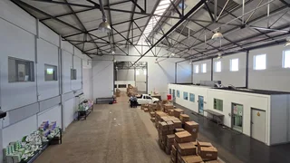 LARGE WAREHOUSE TO LET IN ROUTE 21, CENTURION.