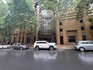 Prime Showroom Space to Let – 25 Ameshoff Street, Braamfontein