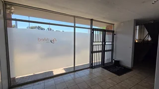 LARGE WAREHOUSE TO LET IN ROUTE 21, CENTURION.