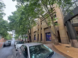 Prime Showroom Space to Let – 25 Ameshoff Street, Braamfontein
