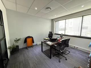 Prime Ground Floor Office Space to Let - Design Quarter Office Park, Fourways, Sandton