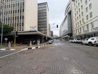 332m2 Third Floor Office Space to Let - Swiss House, 34 Main Street, Marshalltown, Johannesburg