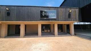 Prime Retail Opportunity in the Heart of Monavoni