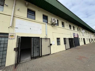 110m² Retail Space To Let in Plankenbrug, Stellenbosch