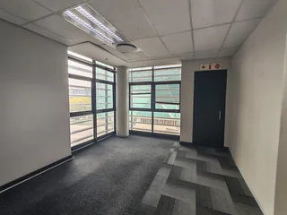 COROBAY CORNER | COROBAY AVENUE | MENLYN