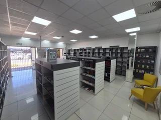 87m² Retail space to Let in Durbanville Recently Renovated