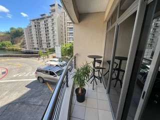 181.70m² Office to Let in Tyger Valley Lake View