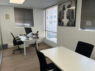 117.70m² Office Space to Let in Tyger Valley with Lake View