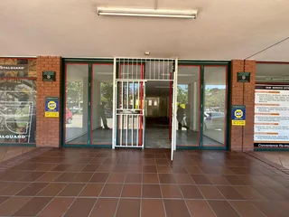 Prime 88m² Retail Space To Let In Prinsman Place — No Loadshedding!