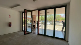 PRIME 88m² RETAIL SPACE TO LET IN PRINSMAN PLACE — NO LOADSHEDDING!