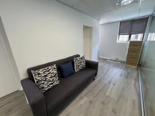 117.70m² Office Space to Let in Tyger Valley with Lake View