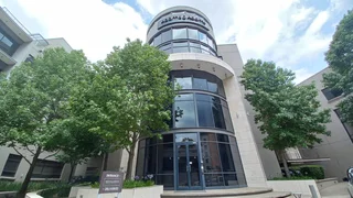 465m² Top-Floor Office Space To Rent in Adams &amp; Adams, Lynnwood