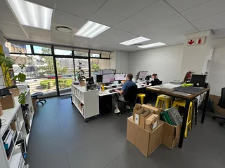 181.70m² Office to Let in Tyger Valley Lake View