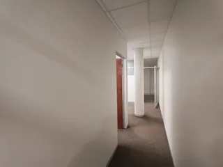 AAA-GRADE 58m² OFFICE SPACE TO LET IN MENLYN CORPORATE PARK-PRESTIGIOUS LOCATION WITH MODERN ELEGANC