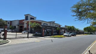 93m² First Floor Office To Let in Brackengate, Brackenfell
