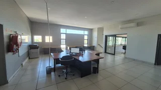 93m² First Floor Office To Let in Brackengate, Brackenfell