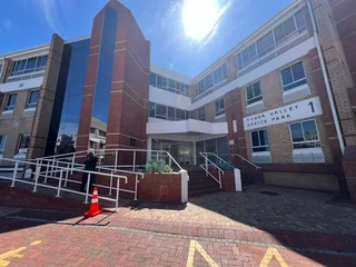 1,877.75 Office To Let in Tyger Valley Office Park, Bellville